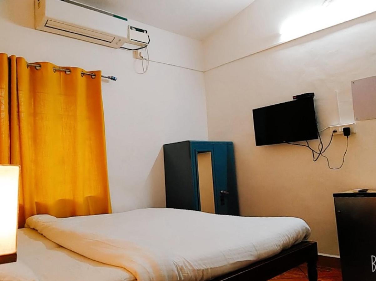 Hôtel Baga Beach Paradise Extérieur photo